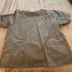 Wonder wink light grey scrub top